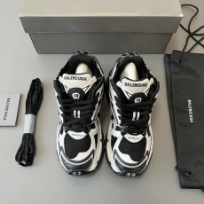 Balenciaga Sneakers